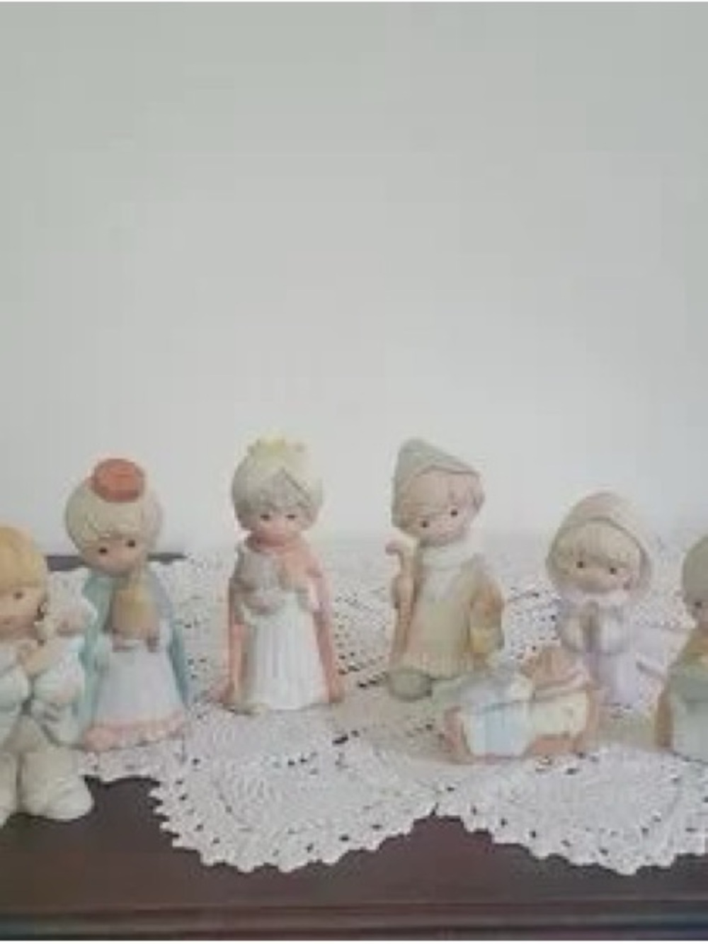 Pastel Holiday Nativity Figurine Set - Cream & Pink